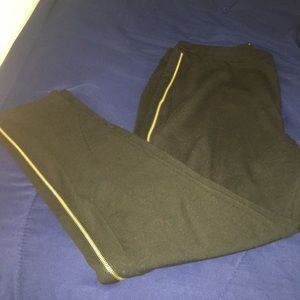 Very nice stretch pants with Gold zipper